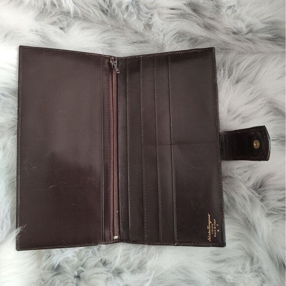 Ferragamo vintage logo canvas/leather bifold passport holder wallet EUC - Picture 10 of 12